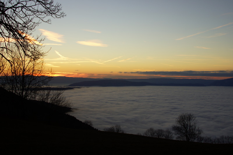 Coucher de soleil sur mer de nuage depuis le Salève